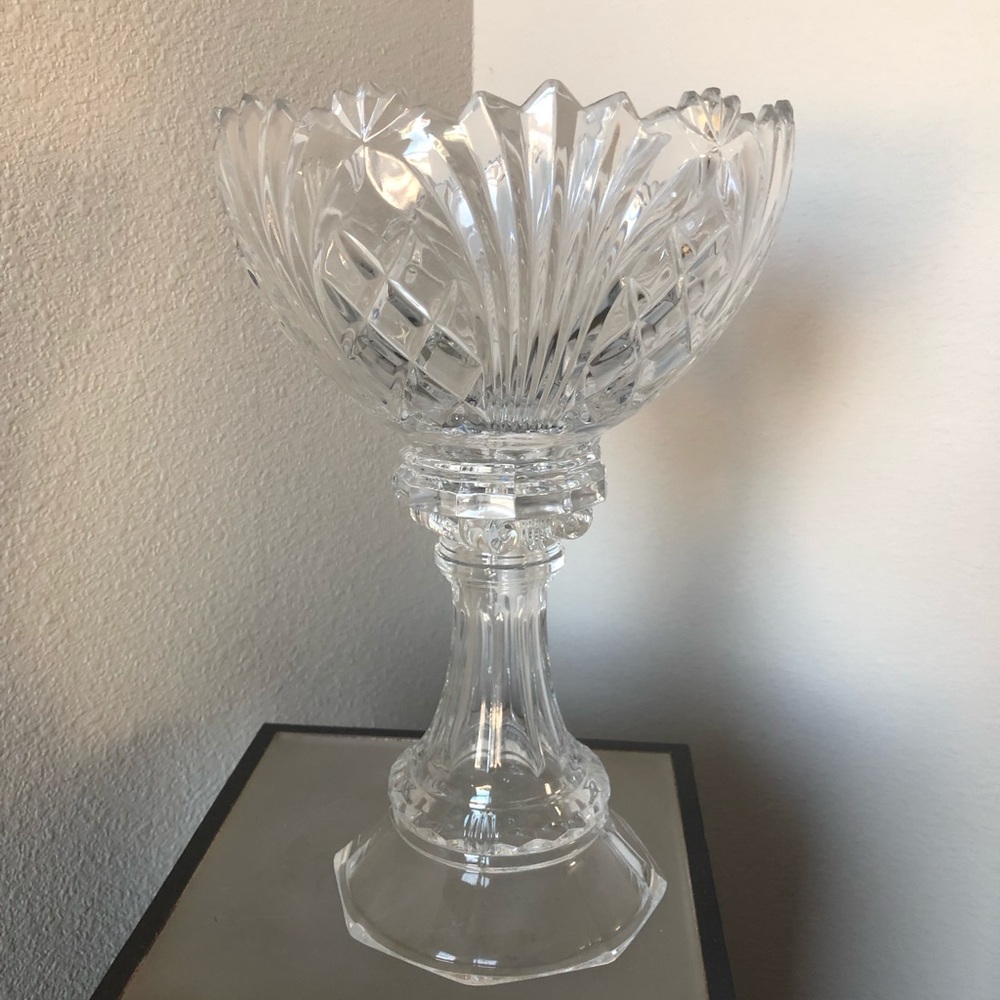 Multi-purpose Crystal Table Decor - Picture 2 of 5